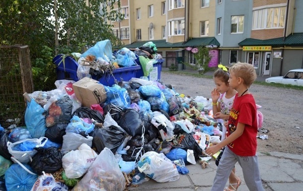 У Львові заборонили поліетиленові пакети: подробиці “Прямого”