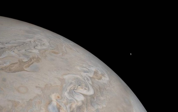 NASA оприлюднило знімок Юпітера та його супутника Іо: заворожуюче фото