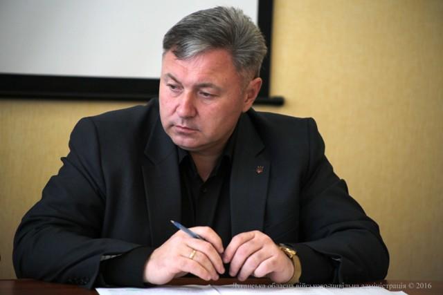 Порошенко звільнив голову Луганської ОДА Юрія Гарбуза