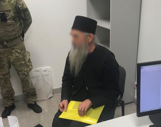 У Борисполі затримали священика з гори Афон з підробним паспортом