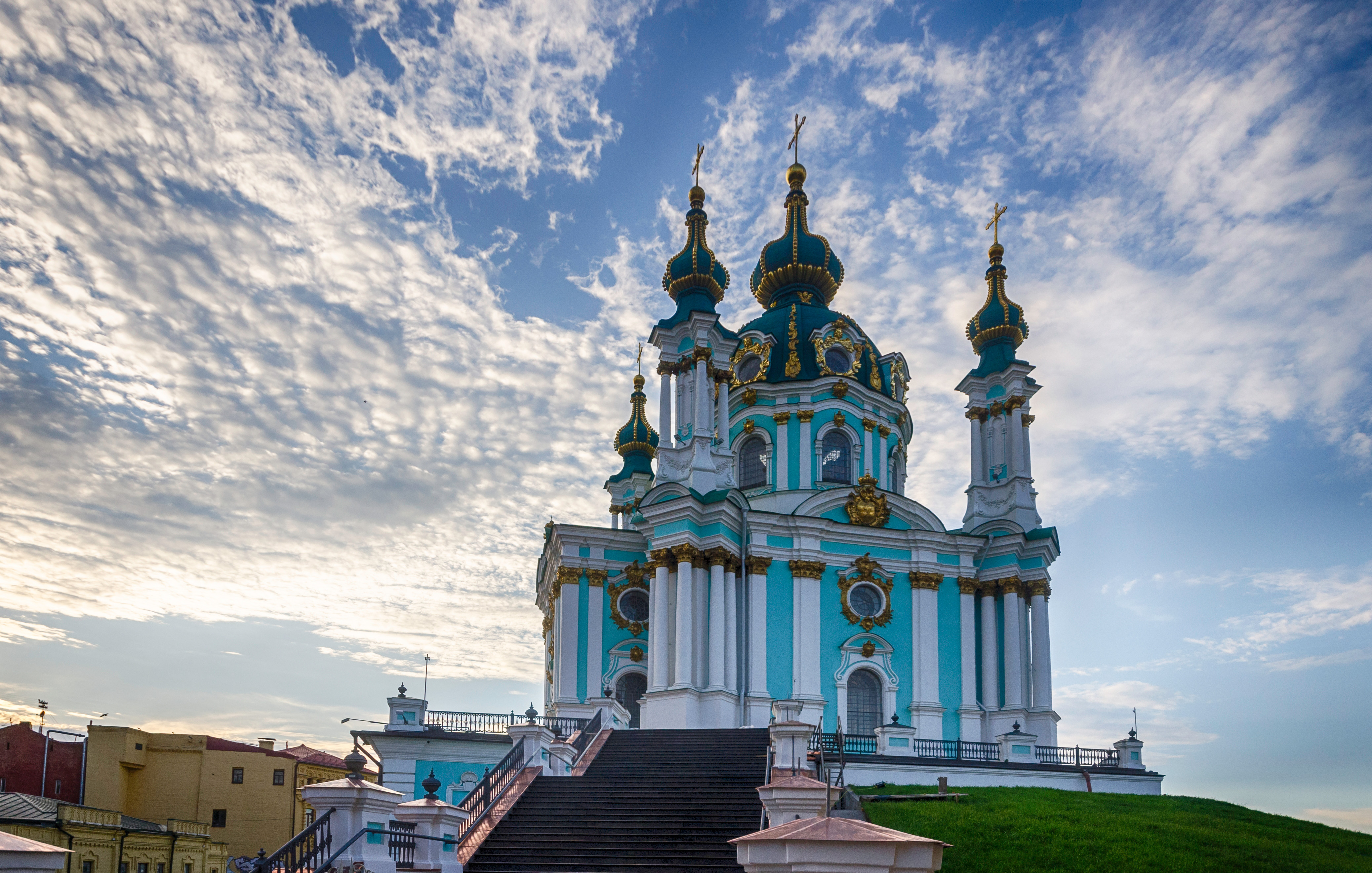 Попытка поджога Андреевской церкви в Киеве: все подробности инцидента и при чем здесь Россия