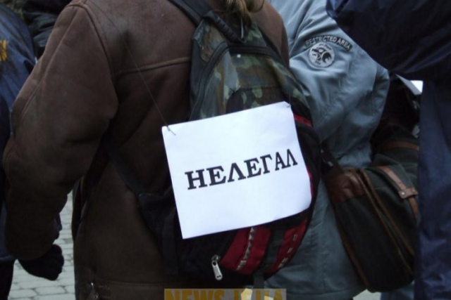 На Львівщині у напівпричепі вантажівки виявили іноземців-нелегалів
