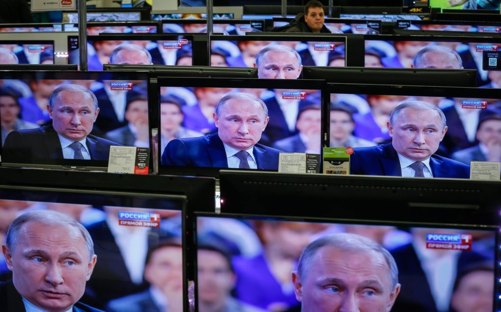 Там свои герои и антигерои, которые с реальным миром почти не пересекаются — Ильенко о пропаганде на российском ТВ