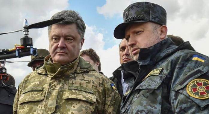 Порошенко подписал указ о введении в Украине военного положения: текст документа