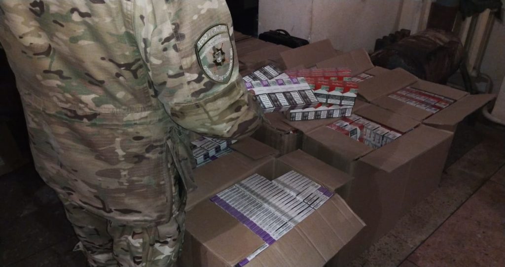 Військовослужбовці ООС затримали контрабанду цигарок на понад півмільйона гривень
