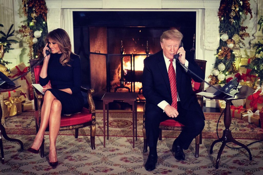 “Ти ще віриш в Санта Клауса?” – Трамп оригінально привітав семирічну дівчинку з Різдвом