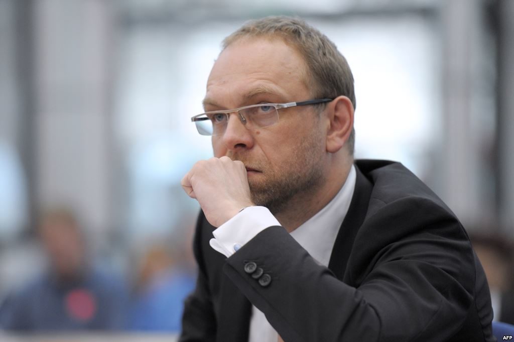 Керівництво “Батьківщини” підтримує брутальне ставлення свого депутата Власенка до жінок – Герасимов