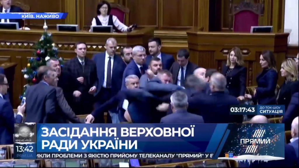 Хотіли показати себе великими захисниками “русского мира”: Ар’єв про бійку нардепів у Раді