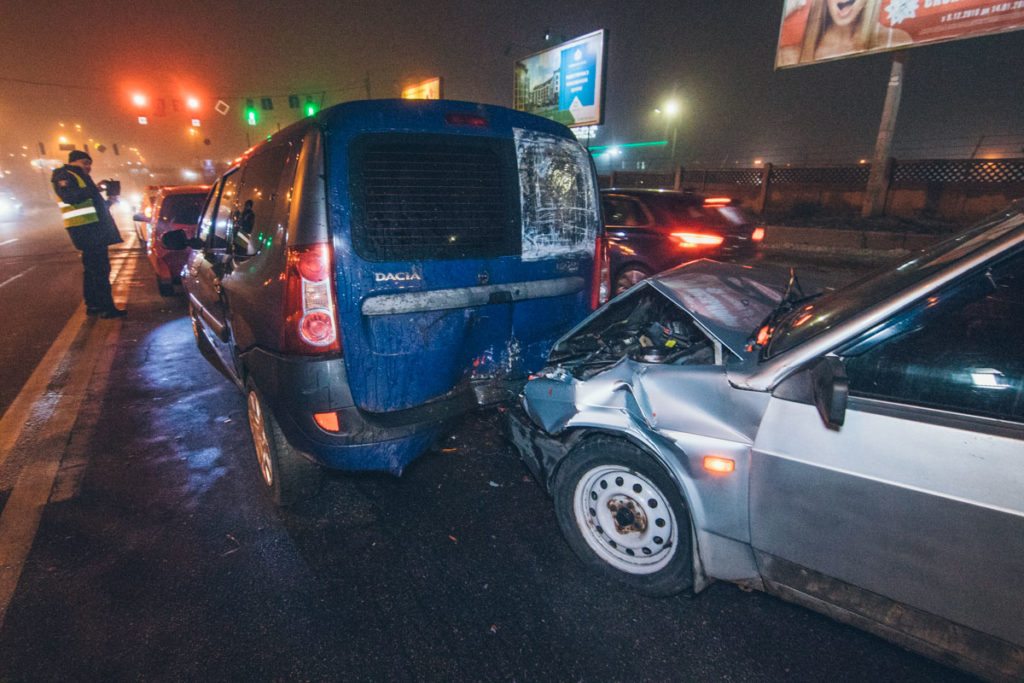 У Києві п’яний водій влаштував ДТП одразу з чотирма автомобілями