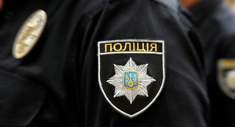 Объединительный собор: полиция задержала двух человек с холодным оружием