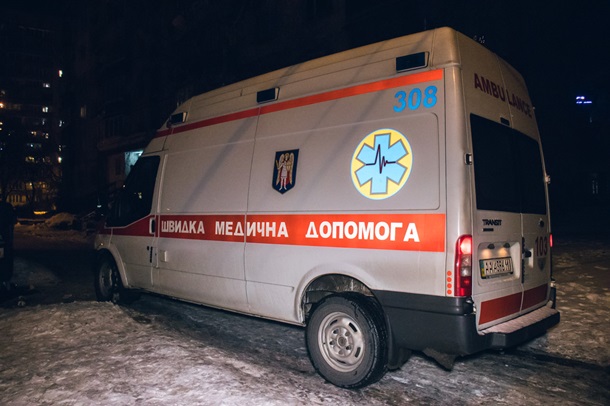 У Києві марокканець після спізнення на літак вистрибнув з вікна 14 поверху: відео