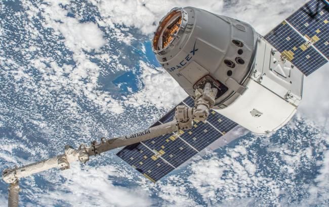 Dragon успішно відстикувався від МКС і прямує на Землю