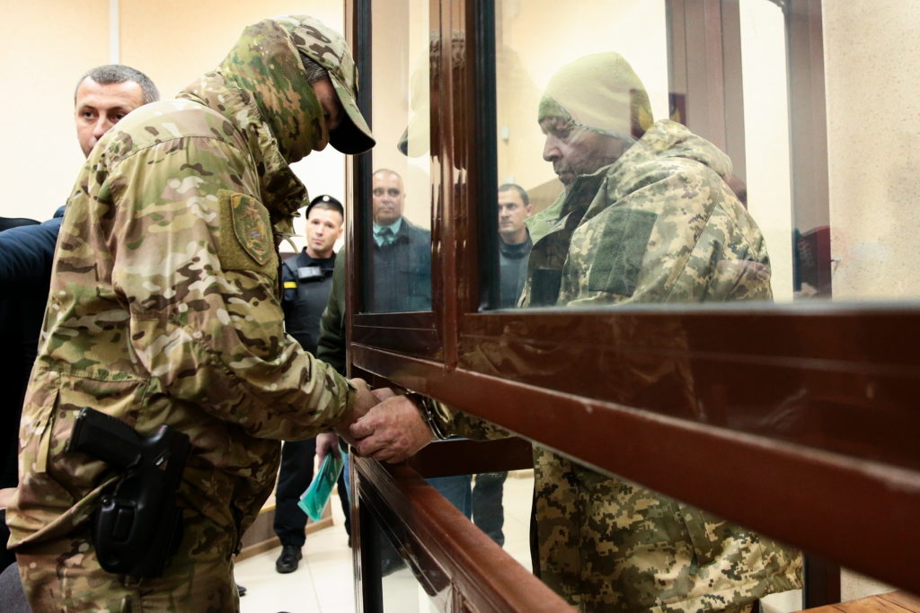 Російський суд залишив за гратами вже 20 українських моряків
