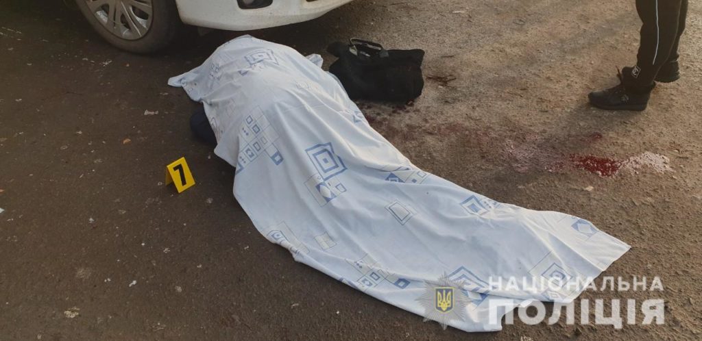 У Миколаєві біля суду розстріляли подружжя: злочинця затримали