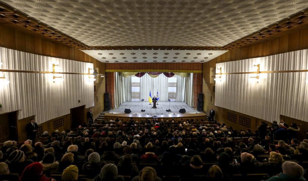 НАТО – это безопасность каждого гражданина — Петр Порошенко о необходимости внесения изменений в Конституцию