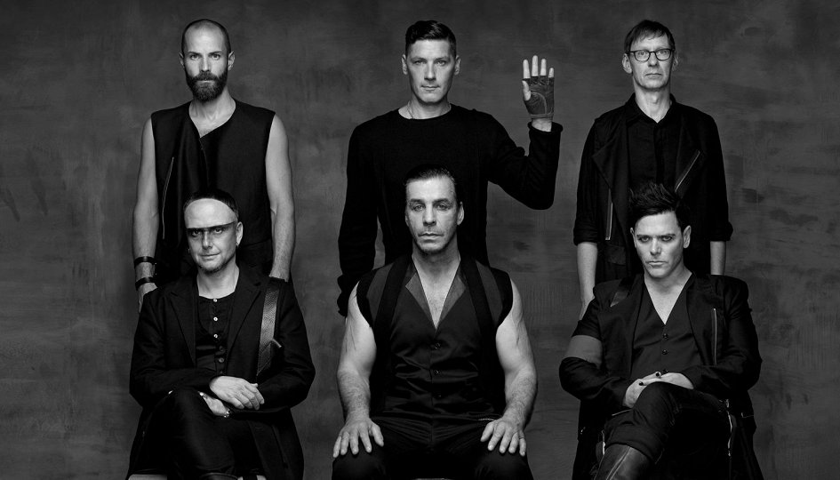 Легендарная группа Rammstein снимает новый клип с монахинями