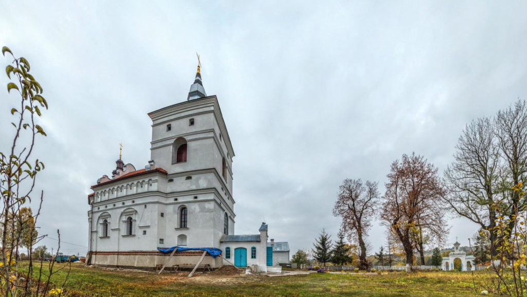На Тернопільщині суд заарештував будівлю монастиря, яким користується Московський патріархат