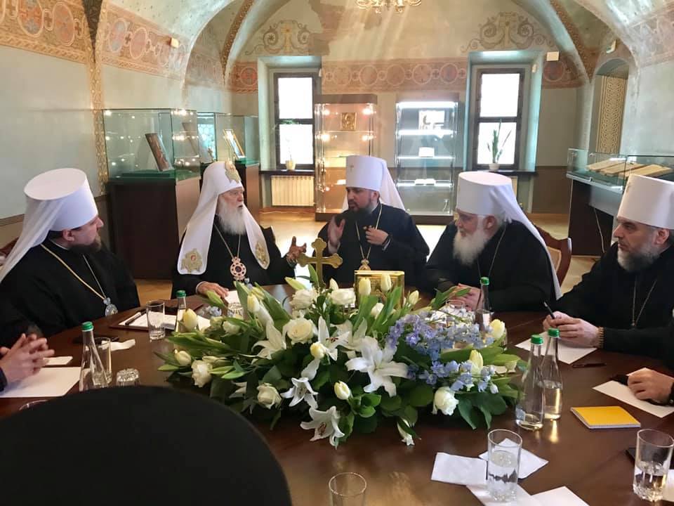 У Софії Київській розпочався Священний Синод Православної Церкви України