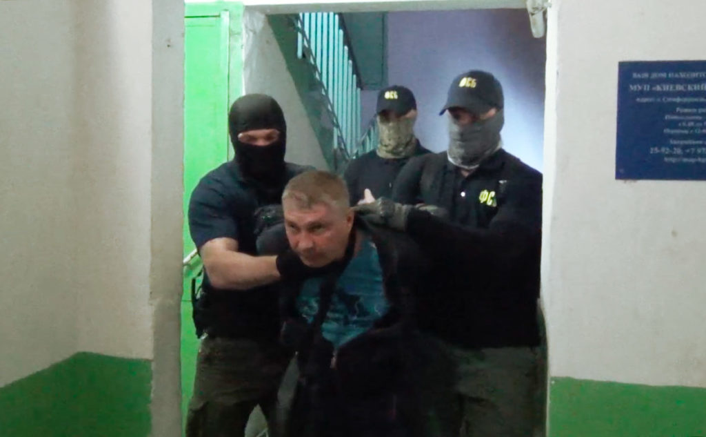 В оккупированном Крыму осудили на 10 лет майора ЧФ РФ по обвинению в шпионаже в пользу Украины
