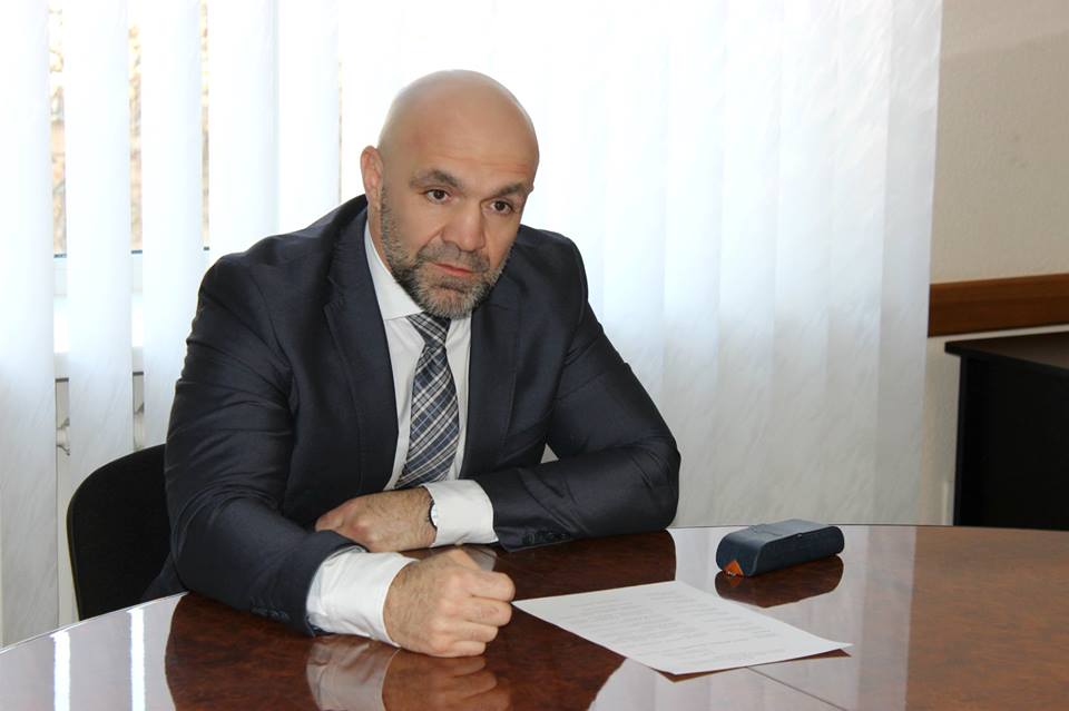 СБУ затримала Мангера, його везуть до Печерського суду