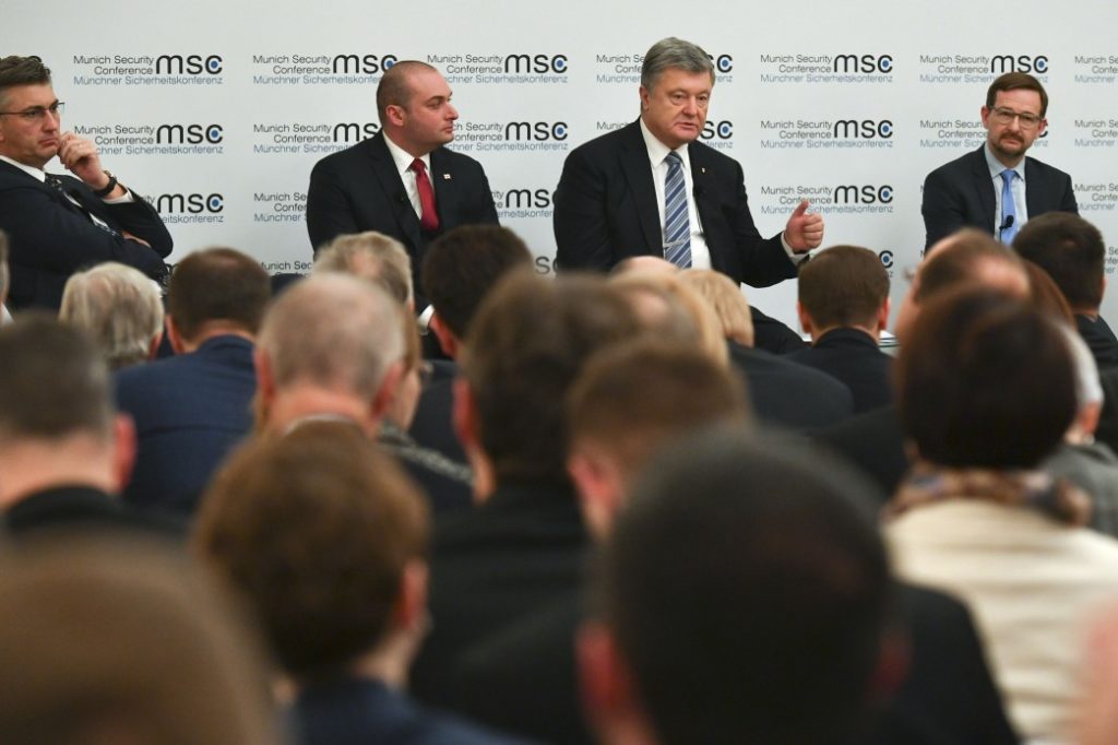 Ми не можемо ігнорувати безпекові виклики – Порошенко про роль України як східного флангу НАТО та Європи