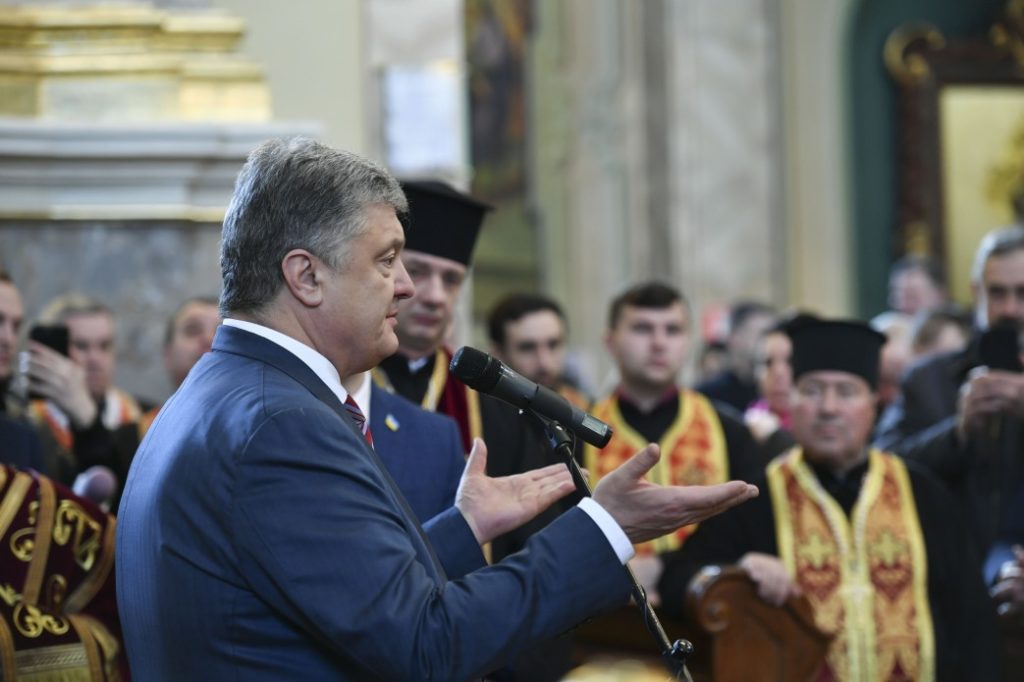 Порошенко передав у користування Тернопільсько-Зборівській архиєпархії УГКЦ комплекс келій
