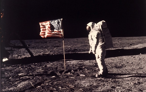 NASA оприлюднила відео з темного боку Місяця