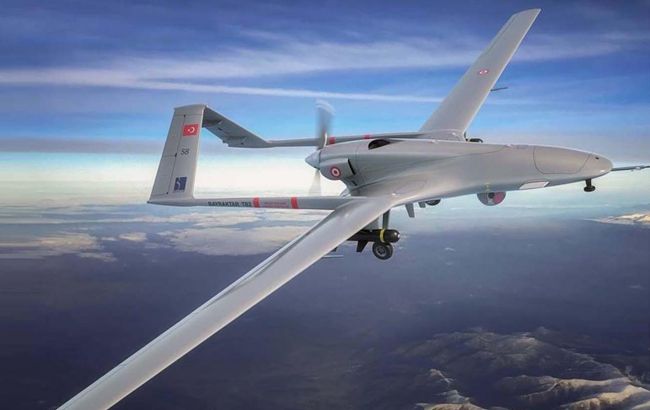 Україна випробувала ударний безпілотник Bayraktar TB2