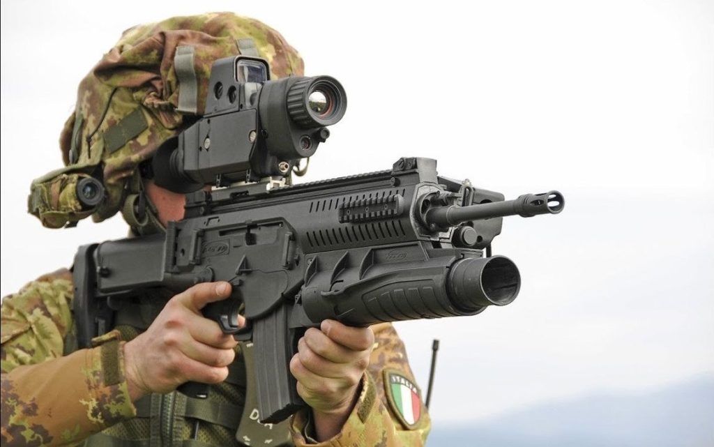 Армія Румунії переходить з автоматів Калашникова на Beretta ARX-160