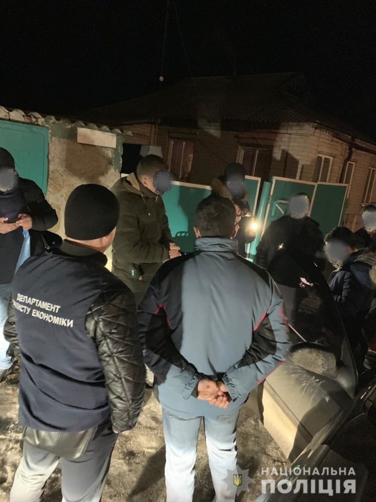 В Харькове задержали двоих чиновников из Госгеокадастра: обнародованы фото