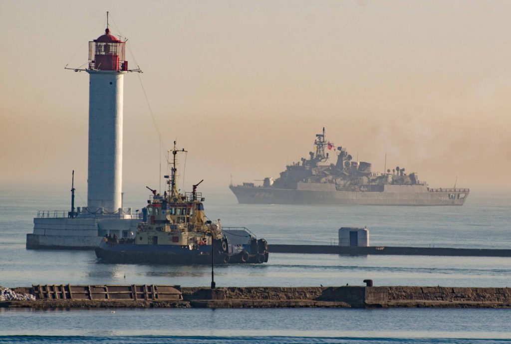 Українські та турецькі моряки провели поблизу Одеси військові навчання: фото
