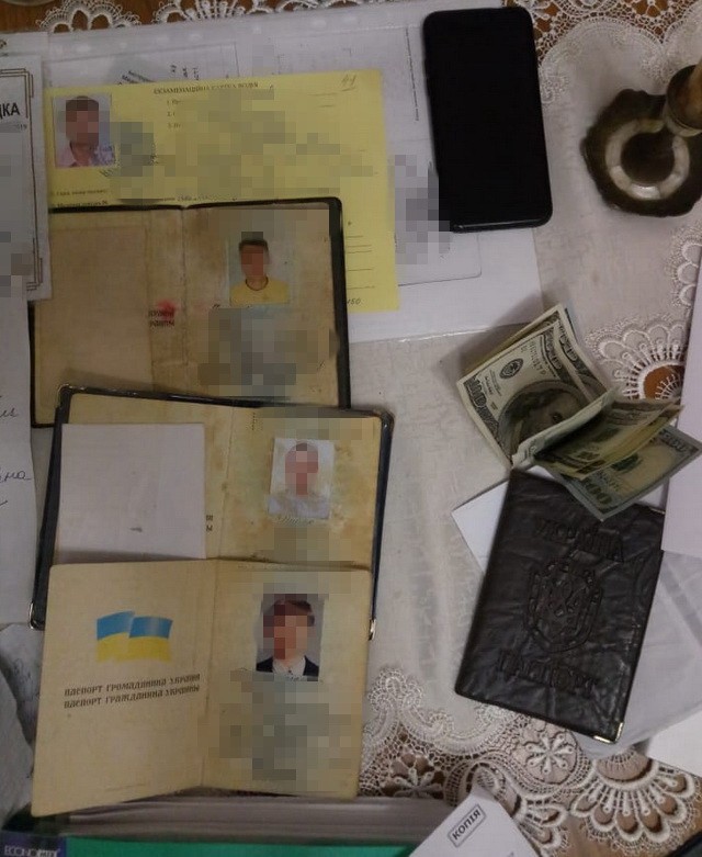 СБУ викрило організаторів нелегальної міграції іноземців до ЄС