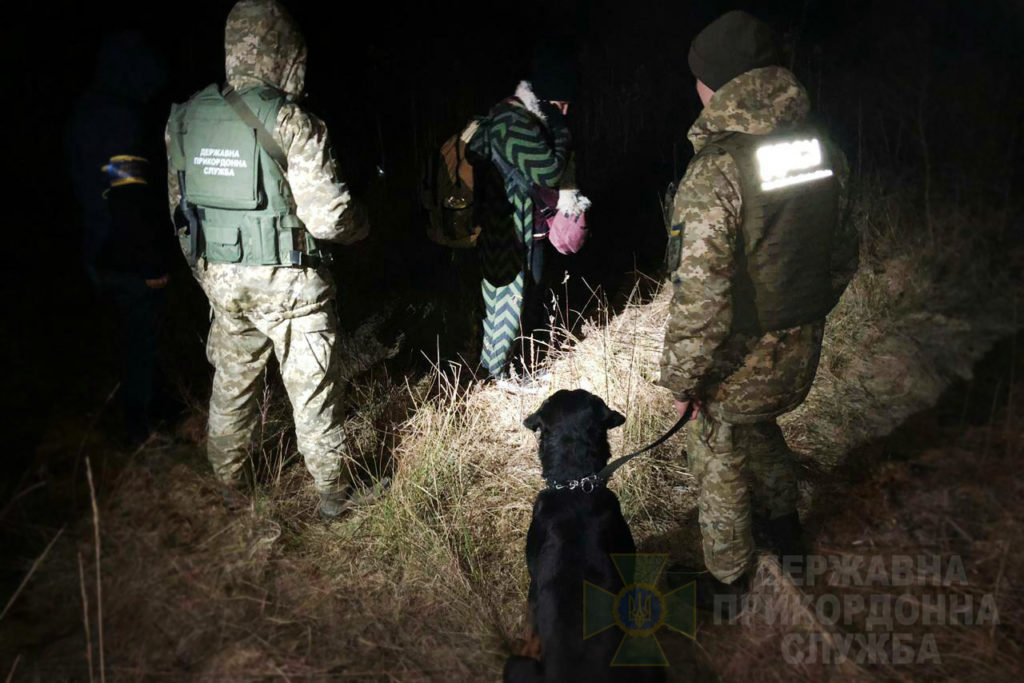 Прикордонники затримали громадянку Туреччини, яка вночі намагалась перейти кордон з Польщею