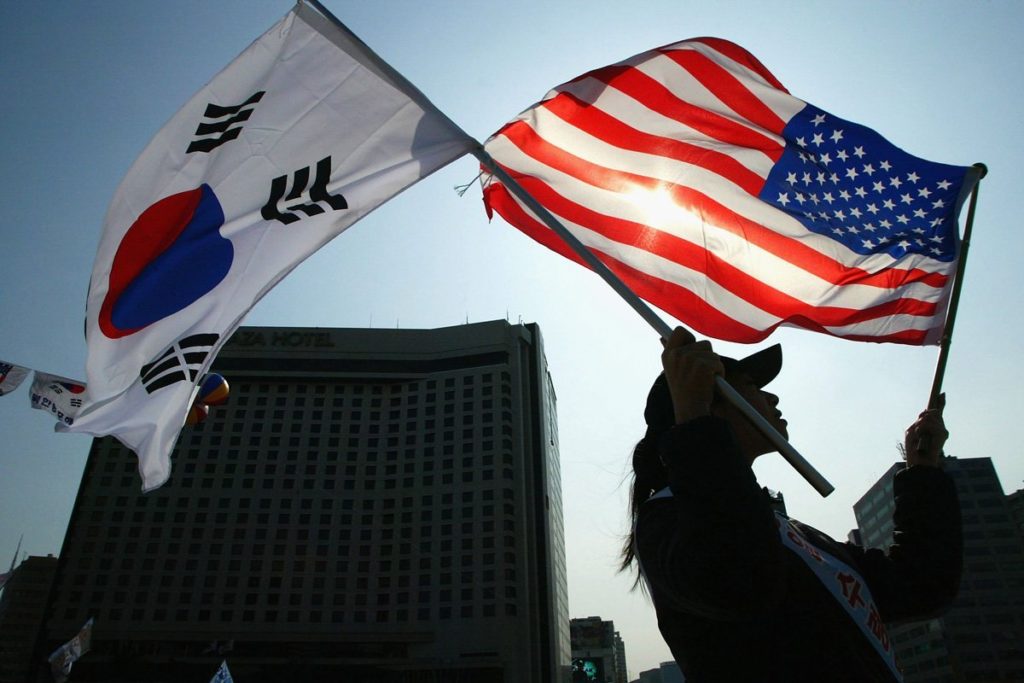 Южная Корея и США решили прекратить совместные учения: известна причина