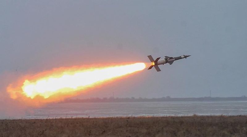 У Японії планують створити крилату ракету з дальністю дії до 400 км