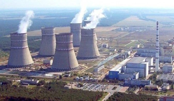 Російські окупанти продовжують підривати міни та снаряди на території Запорізької АЕС