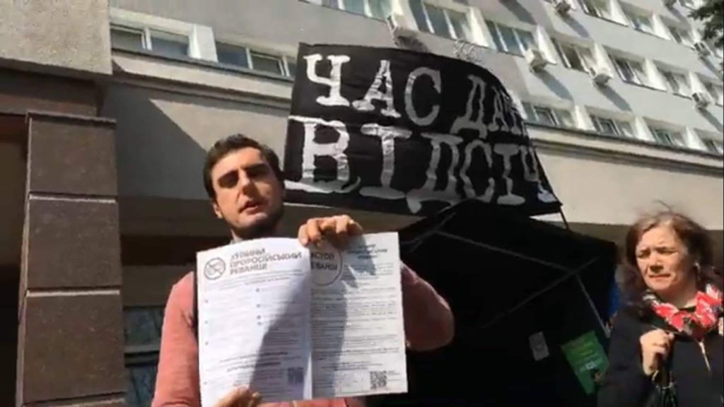 Суд виправдав затриманого активіста, який агітував проти Зеленського