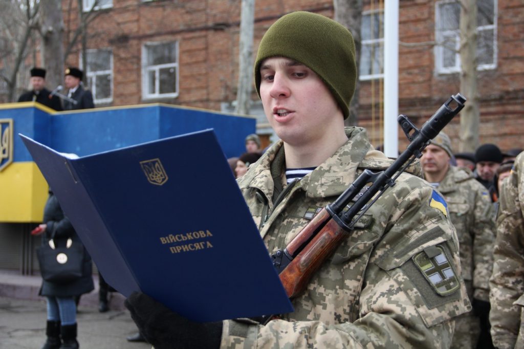 Безоплатний транспорт та матеріальна допомога: у Генштабі розповіли про соцпакет строковиків