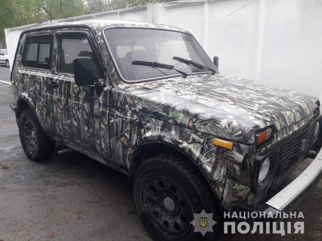 У зоні ЧАЕС чоловік з жінкою побили та покусали поліцейських