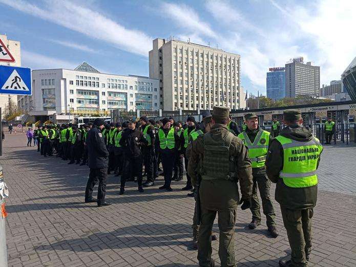 Правоохоронці від сьогодні повинні розпочати заходи безпеки дебатів – Медведєв