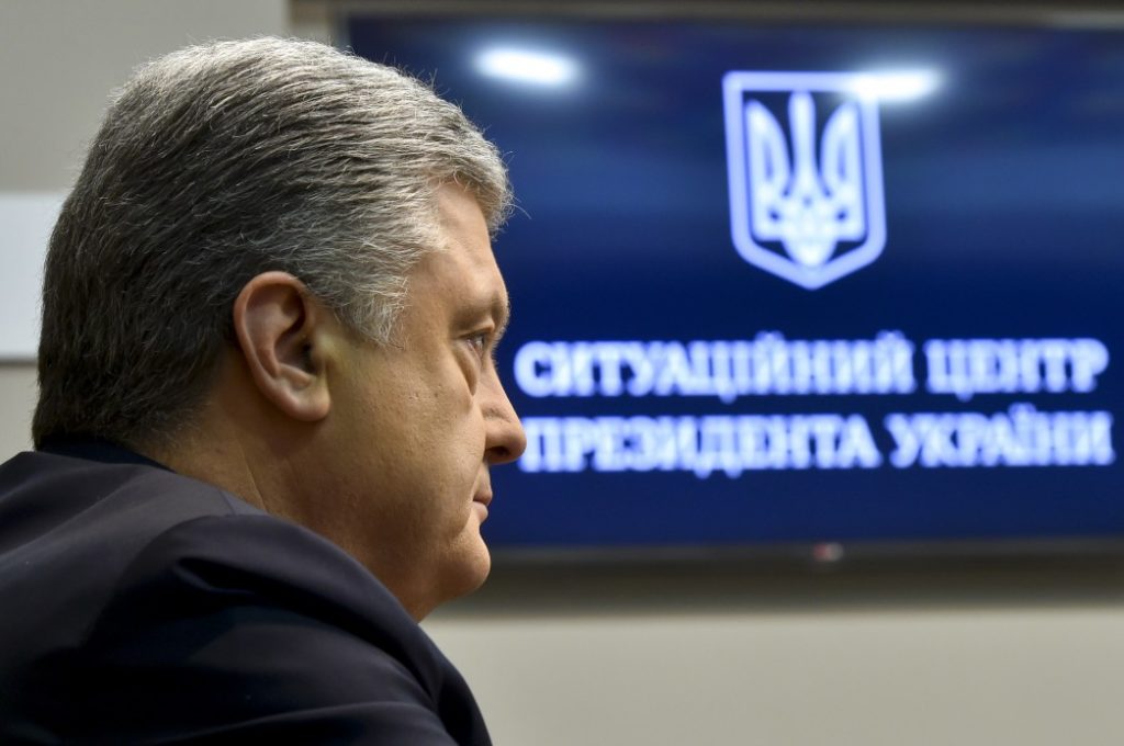 Порошенко поздравил с  успешными испытаниями  новых украинских ракет: видео