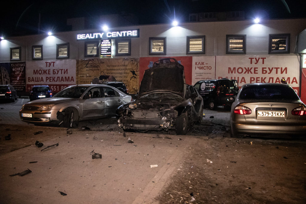 У мережі з’явилось відео моменту вибуху авто у Києві