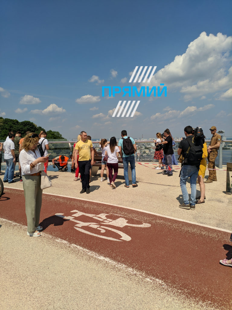 Мост Кличко стекло