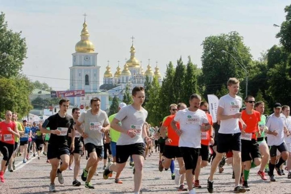 У Києві на честь Дня матері відбудеться масовий забіг для всіх охочих