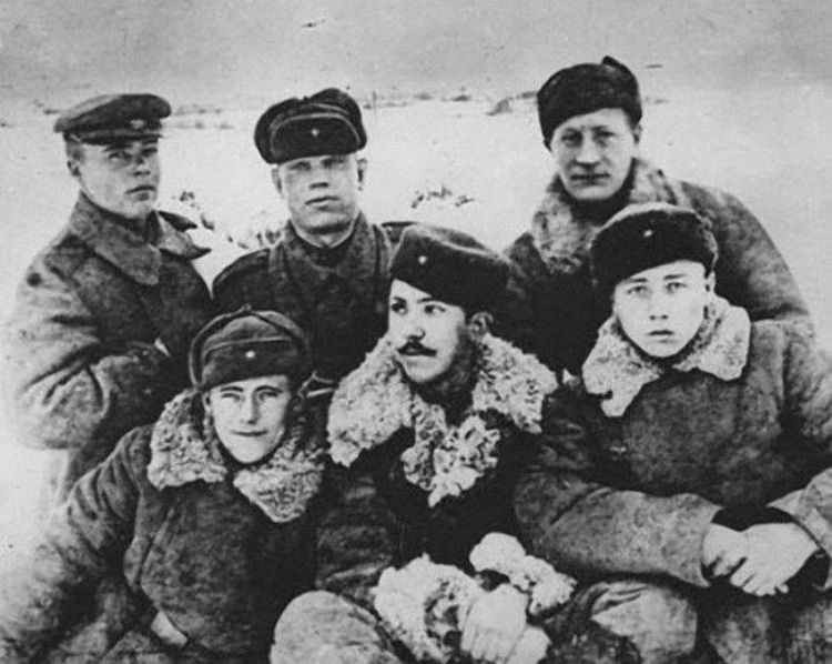 Ползёшь по трупам, а они навалены в три слоя: что рассказывали настоящие фронтовики о Второй мировой войне