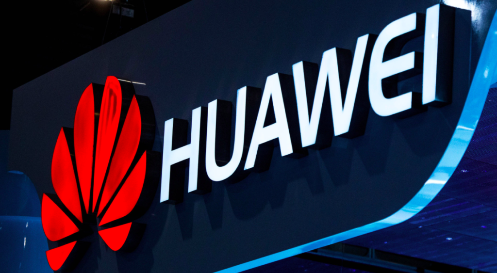 Власна ОС Hongmeng, втрата Китаю для Apple та світовий провал 5G: чим загрожують санкції проти гіганта Huawei