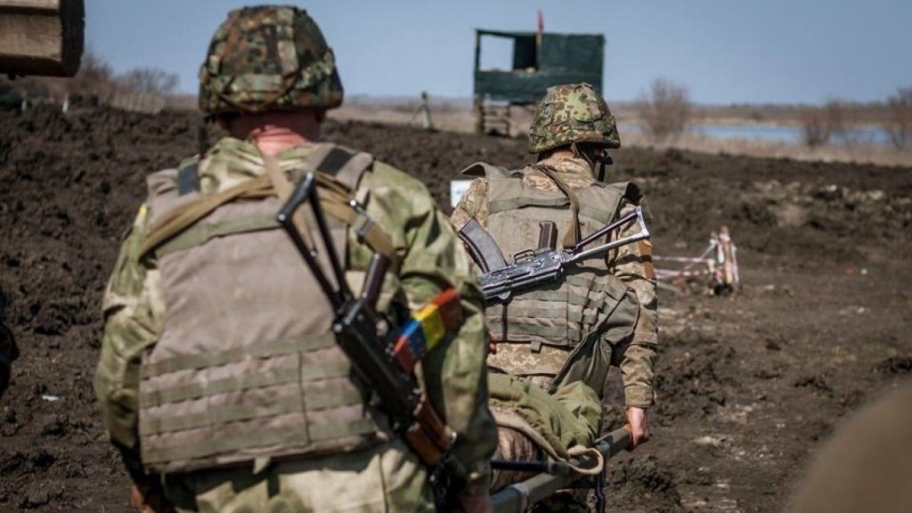 На Донбассе продолжаются бои: есть погибшие с обеих сторон
