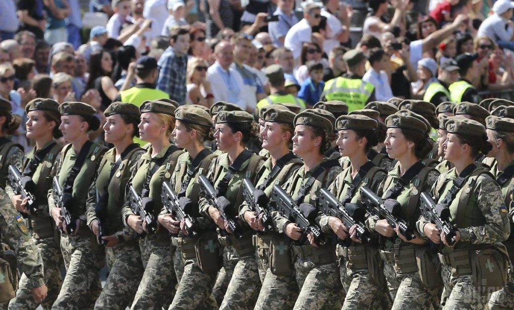 За час бойових дій на Донбасі загинули шестеро жінок-військовослужбовиць – Геращенко