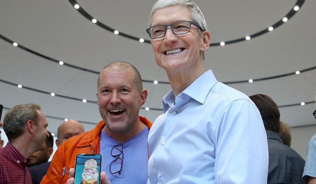 Apple потеряла 9 миллиардов долларов из-за увольнения главного дизайнера Джони Айва