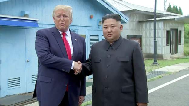 Впервые президент США посетил КНДР: Дональд Трамп встретился с Ким Чен Ыном